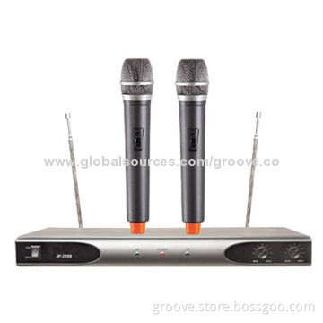 UHF Wireless Microphone System with Frequency Response 60Hz-13KHz